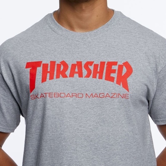 💜3/$30  Mens Small Thrasher Skateboard Tee - Picture 2 of 9